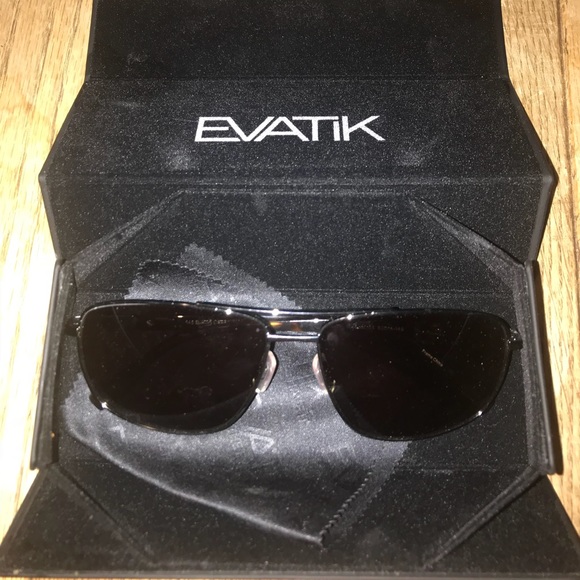 Evatik sunglasses - Picture 1 of 3